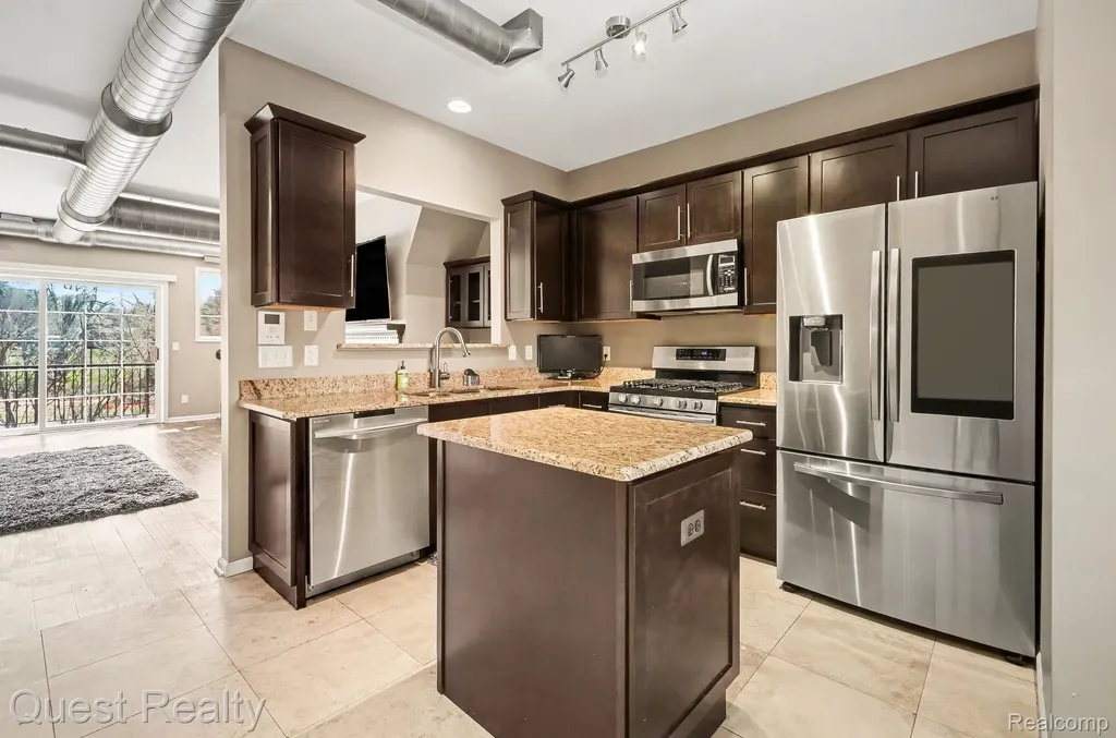 218 Mill Street Rochester City MI 48307