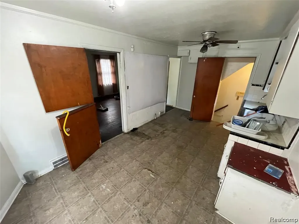 19408 Goulburn Street Detroit City MI 48205