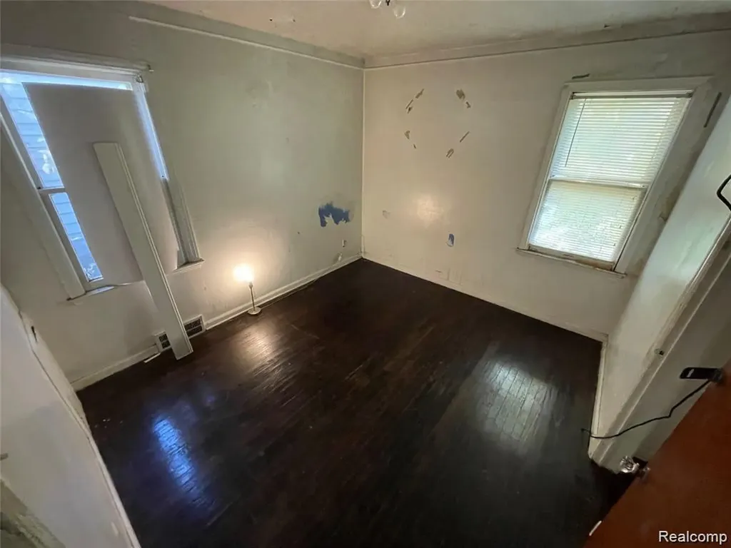 19408 Goulburn Street Detroit City MI 48205
