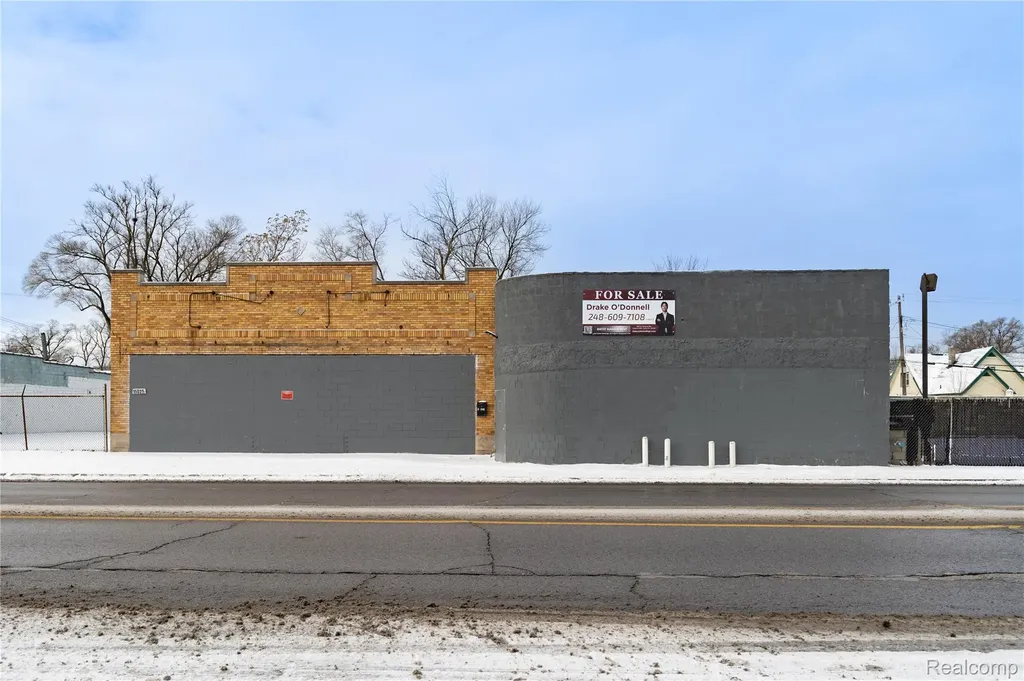 15031 Wyoming Avenue Detroit City MI 48238