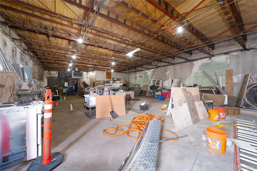 15031 Wyoming Avenue Detroit City MI 48238