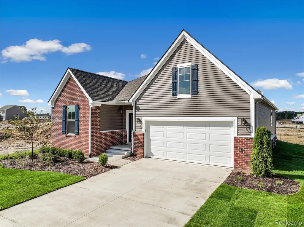 27403 Hidden Trail Lane South Lyon City MI 48178