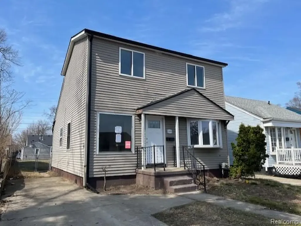 23449 Davey Avenue Hazel Park City MI 48030