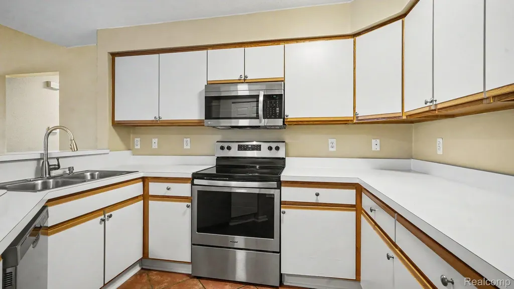 1429 Millbrook Trail Pittsfield Charter Township MI 48108