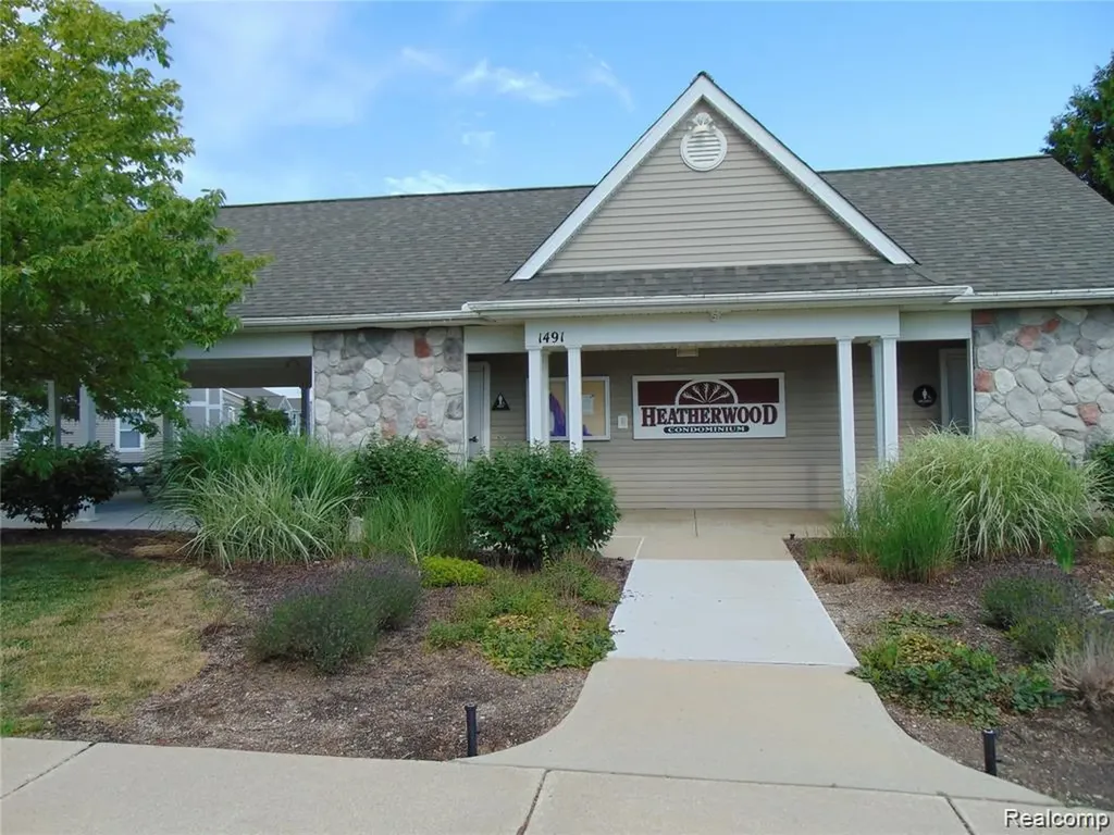 1429 Millbrook Trail Pittsfield Charter Township MI 48108