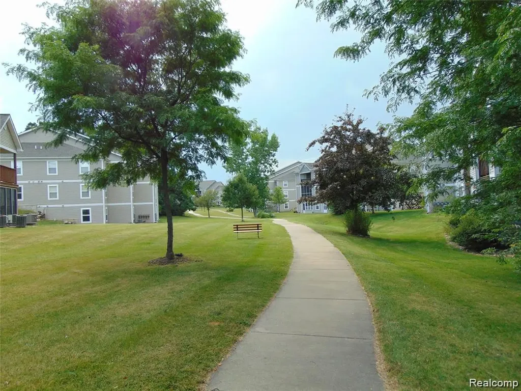 1429 Millbrook Trail Pittsfield Charter Township MI 48108