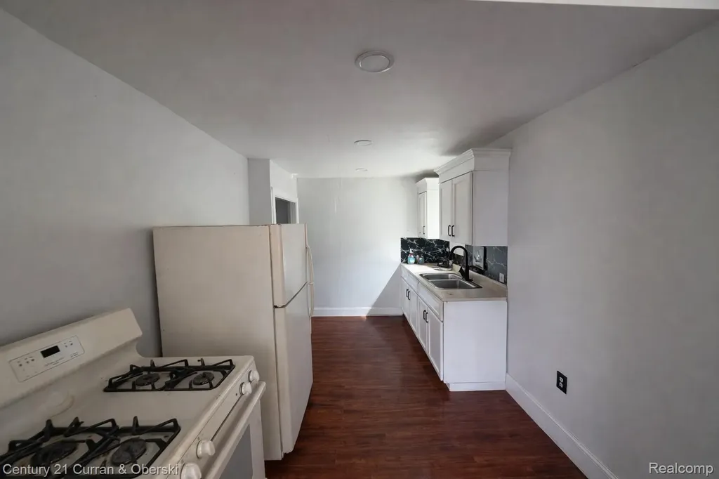 6348 Vaughan Street Detroit City MI 48228