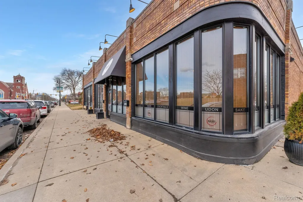 1751 W Warren Avenue Detroit City MI 48208