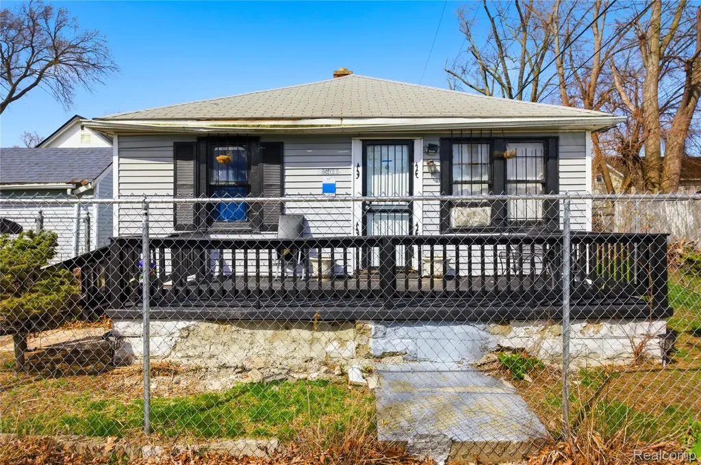 15400 Cruse Street Detroit City MI 48227