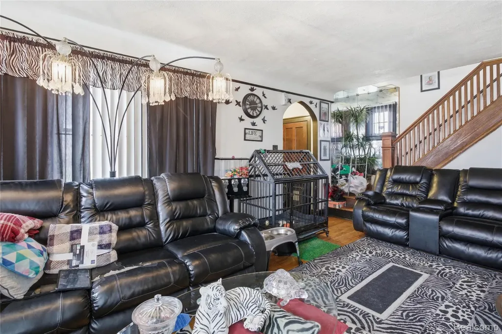 15400 Cruse Street Detroit City MI 48227