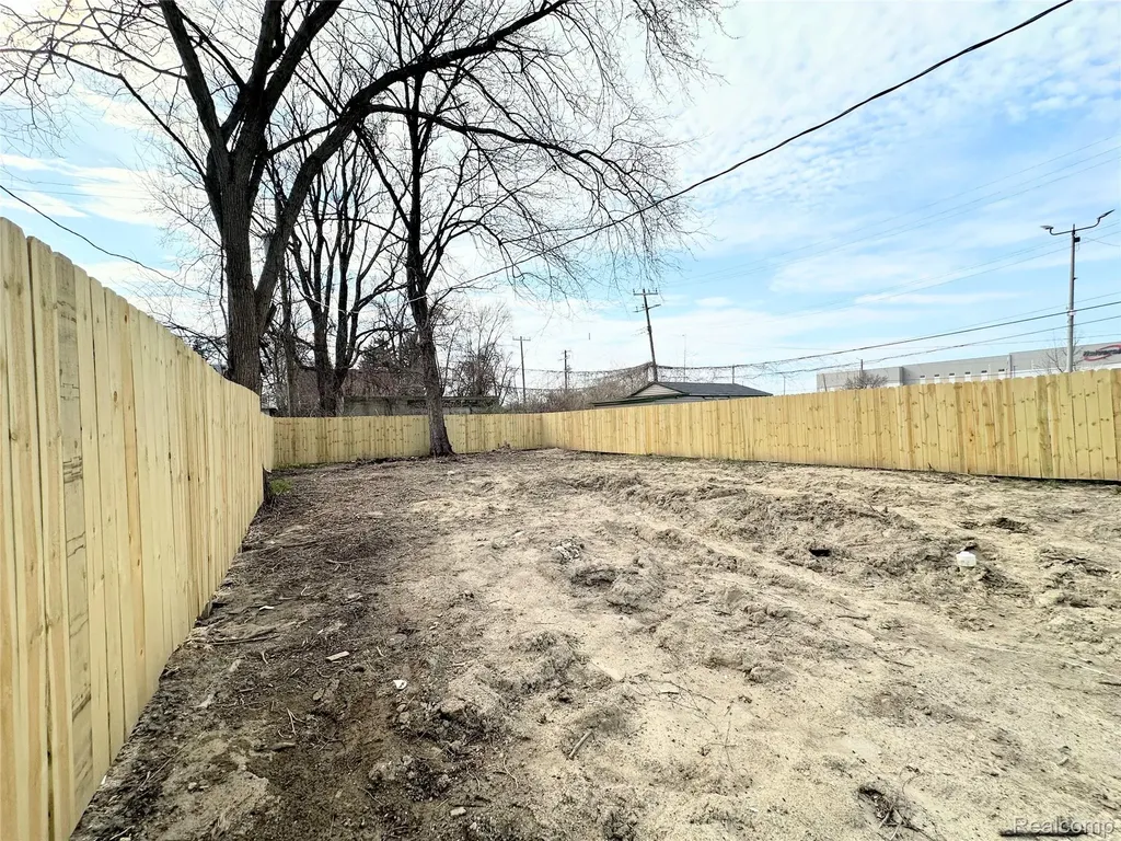 11423 Freeland Street Detroit City MI 48227