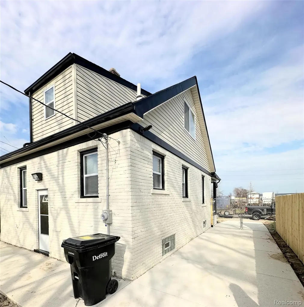 11423 Freeland Street Detroit City MI 48227