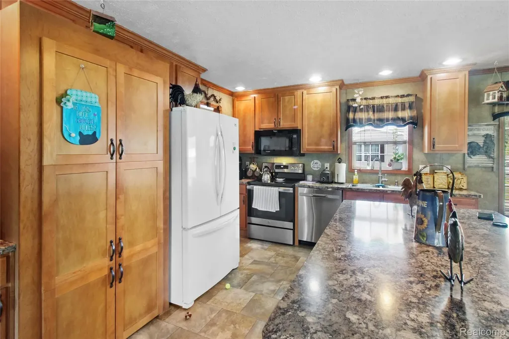 501 Kinloch Bedford Township MI 48182