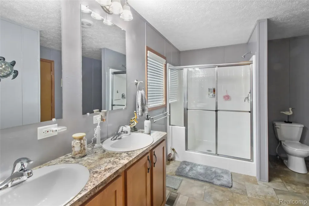 501 Kinloch Bedford Township MI 48182