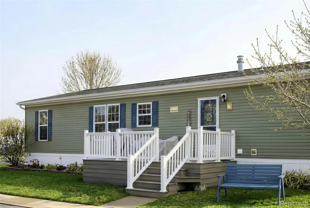 501 Kinloch Bedford Township MI 48182