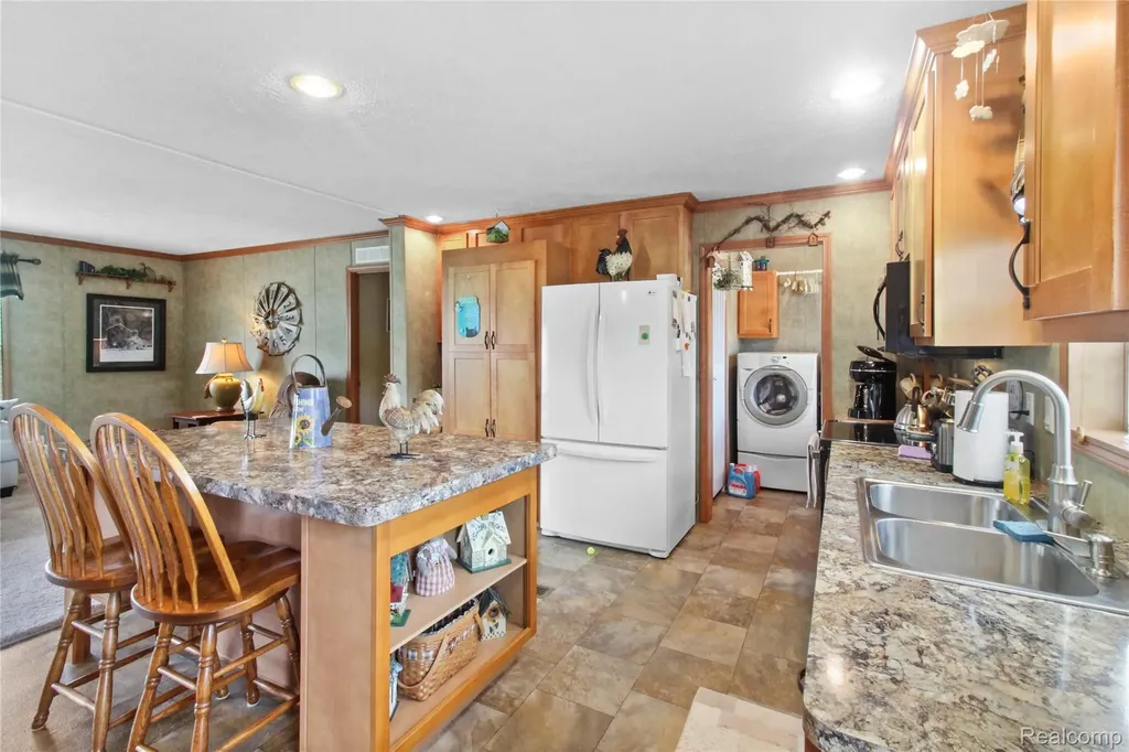 501 Kinloch Bedford Township MI 48182