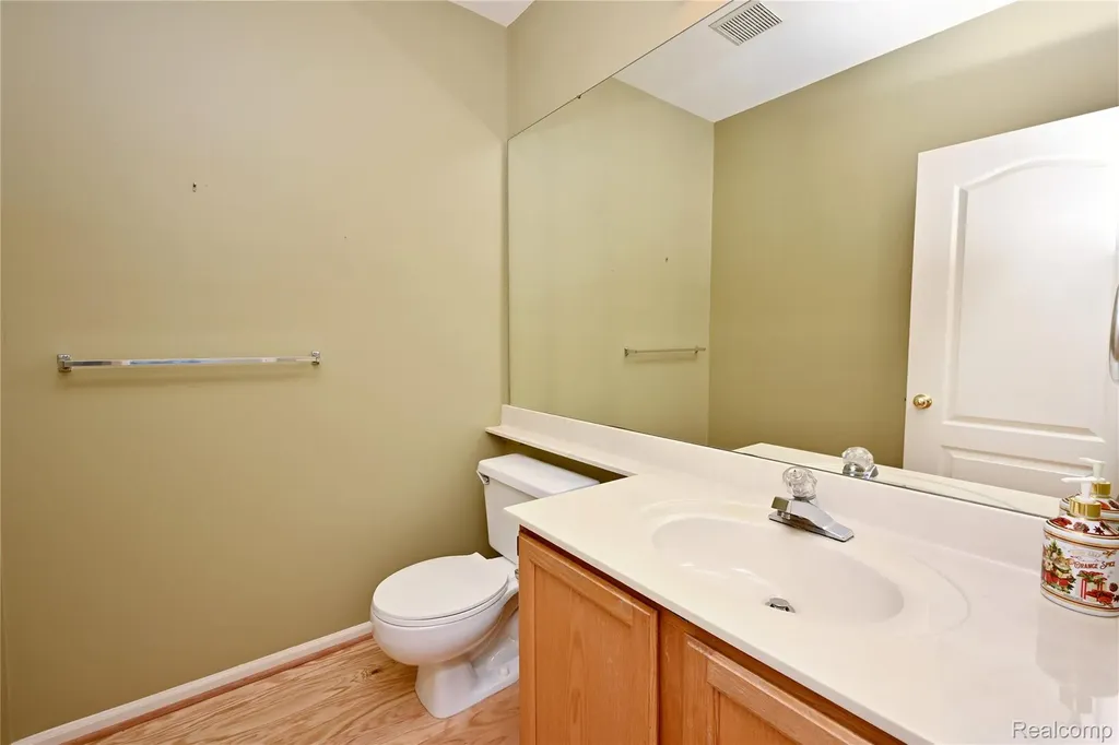 1146 Fairways Boulevard Troy City MI 48085
