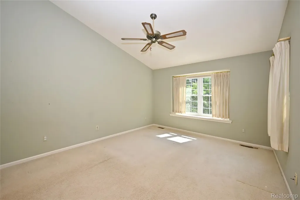 1146 Fairways Boulevard Troy City MI 48085