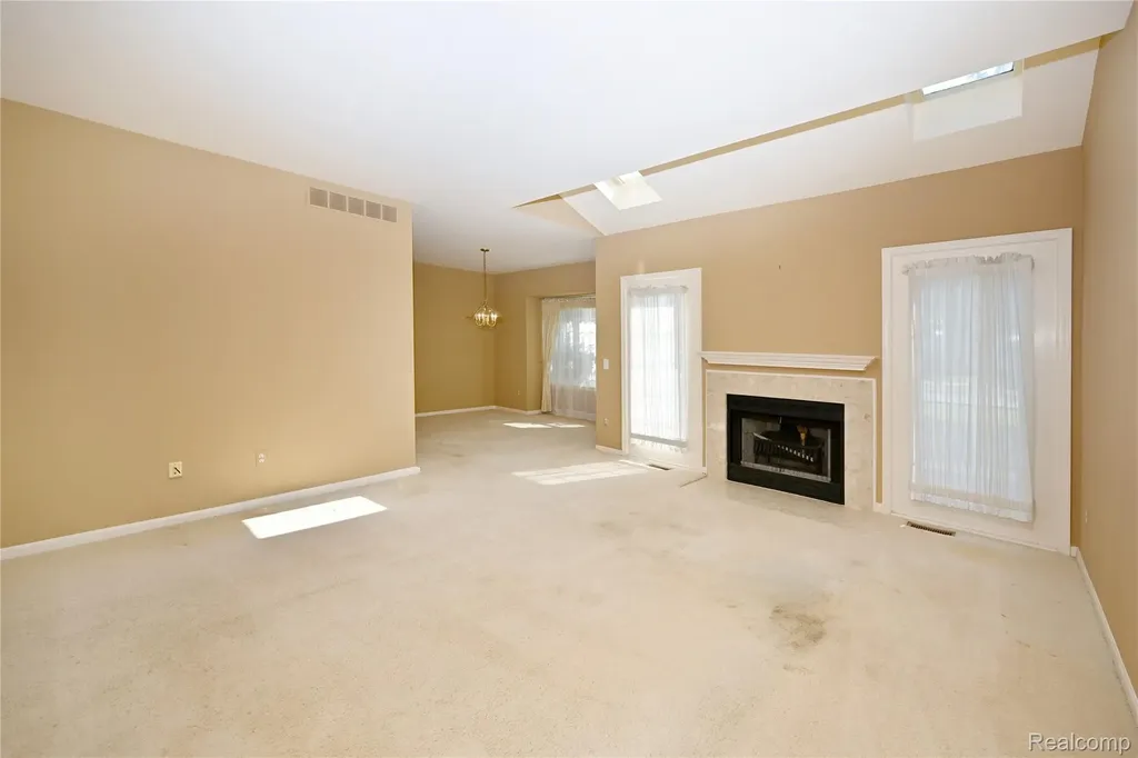 1146 Fairways Boulevard Troy City MI 48085