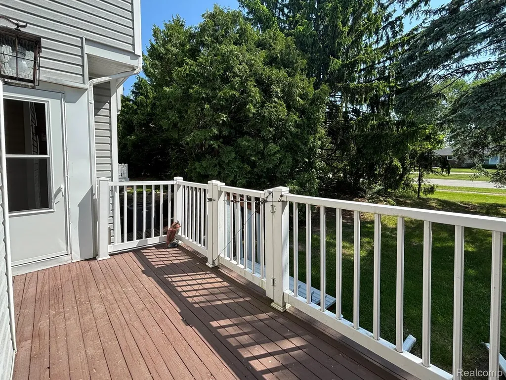 1146 Fairways Boulevard Troy City MI 48085