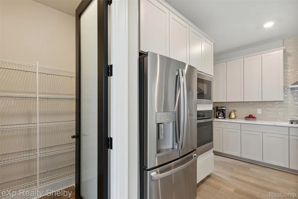 52000 Wellington Valley Drive Macomb Township MI 48042