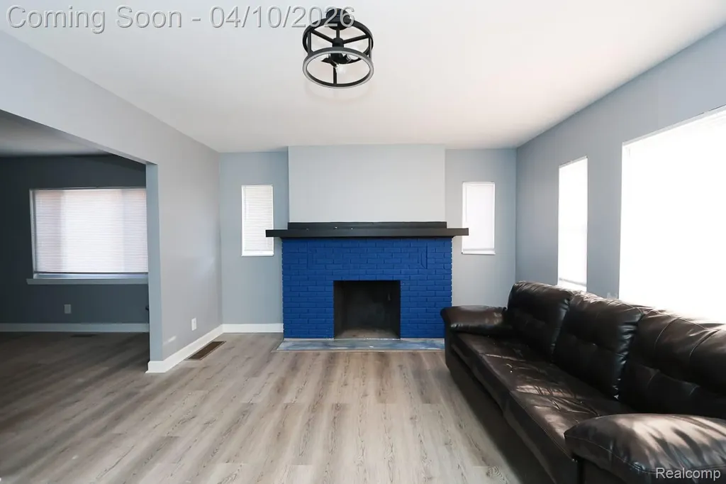 11733 Meyers Road Detroit City MI 48227