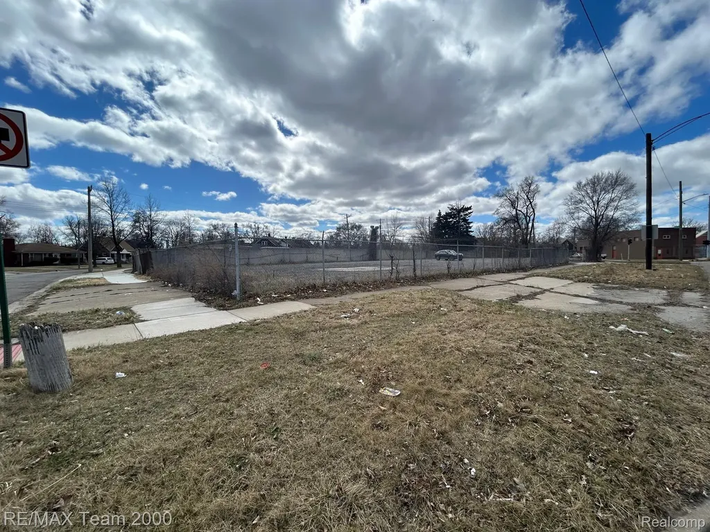 2400 S Schaefer Highway Detroit City MI 48217