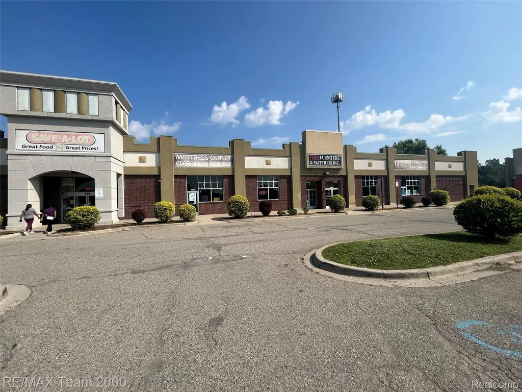 27250 Eureka Road Taylor City MI 48180