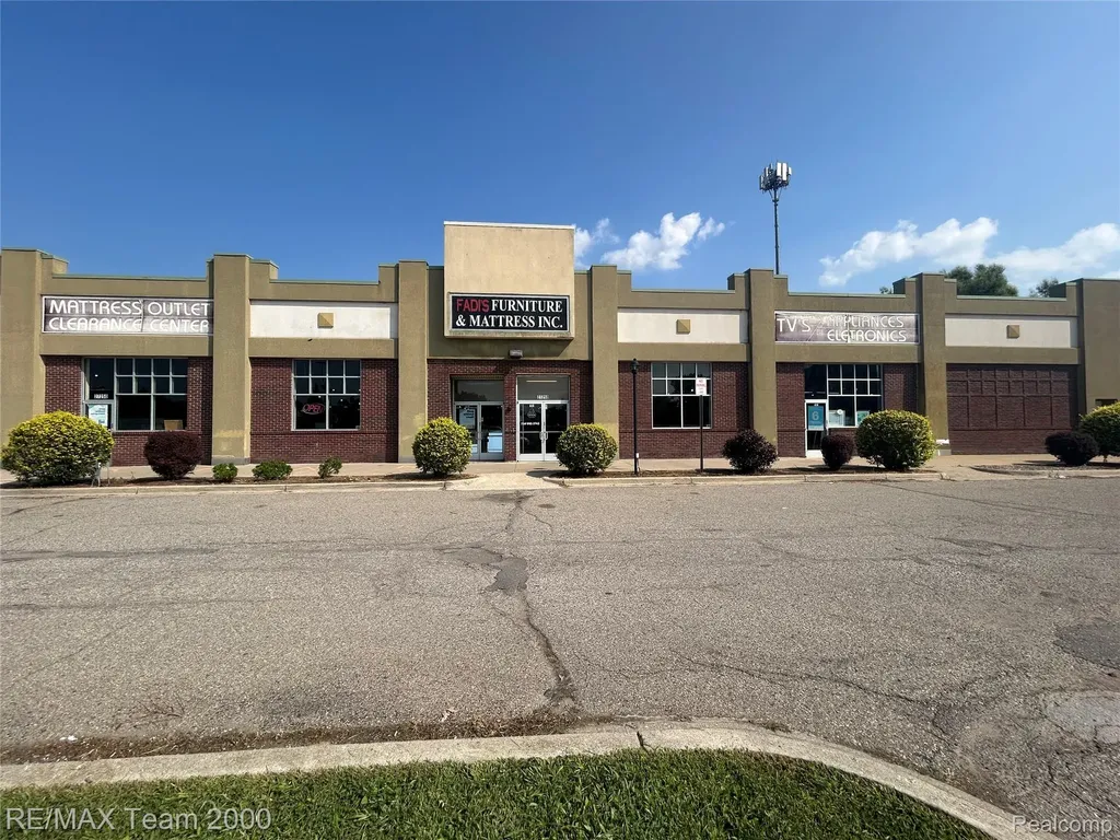 27250 Eureka Road Taylor City MI 48180