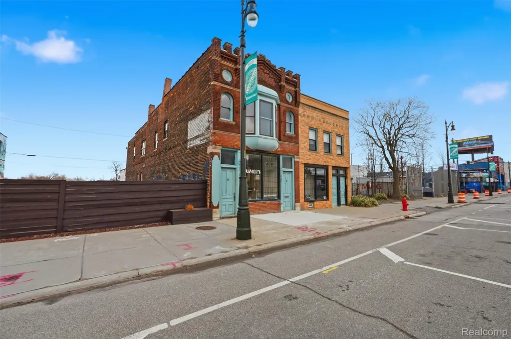 2544 Michigan Avenue Detroit City MI 48216