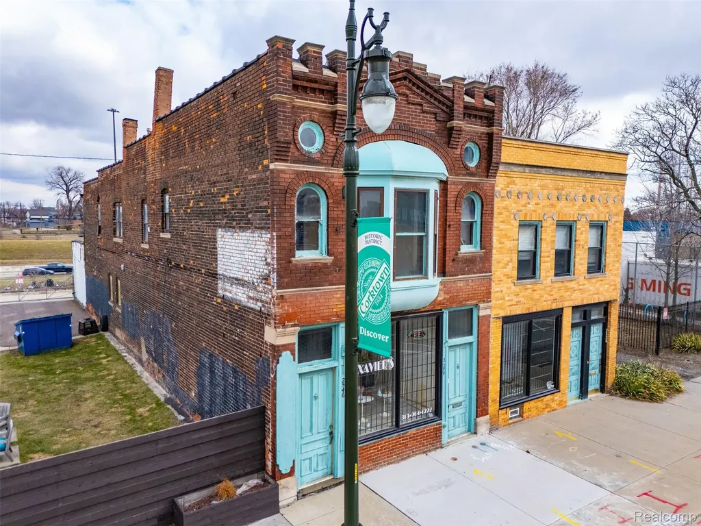 2544 Michigan Avenue Detroit City MI 48216