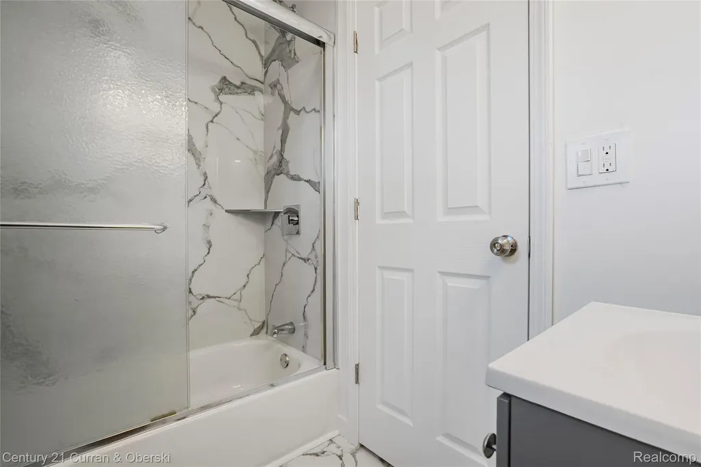 4399 2nd Street Frenchtown Township MI 48166