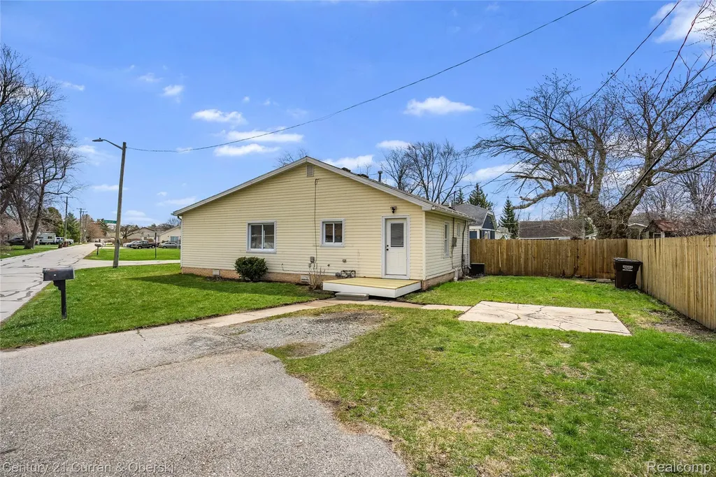 4399 2nd Street Frenchtown Township MI 48166