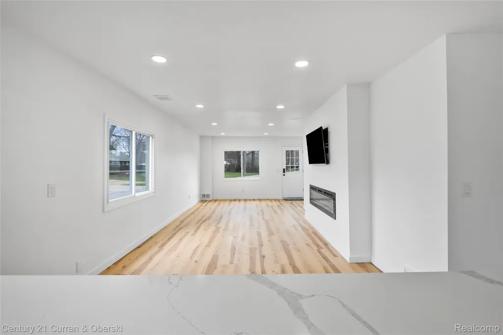 4399 2nd Street Frenchtown Township MI 48166