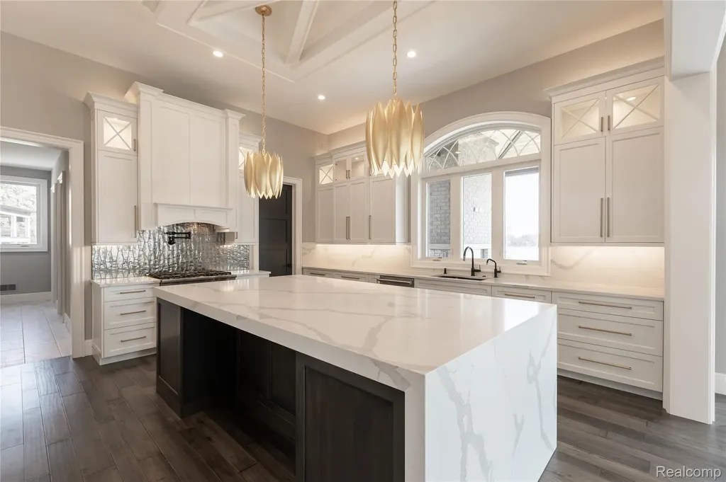 2717 Turtle Shores French Drive Bloomfield Charter Township MI 48302