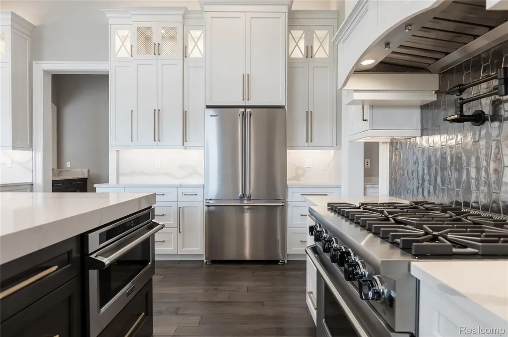 2717 Turtle Shores French Drive Bloomfield Charter Township MI 48302