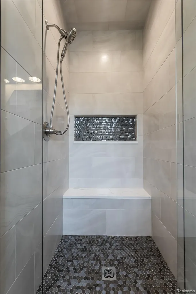 2717 Turtle Shores French Drive Bloomfield Charter Township MI 48302