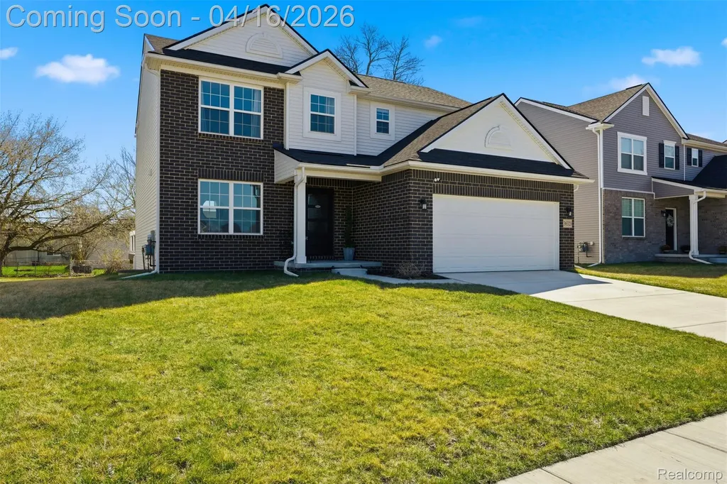 36323 Monroe Westland City MI 48186