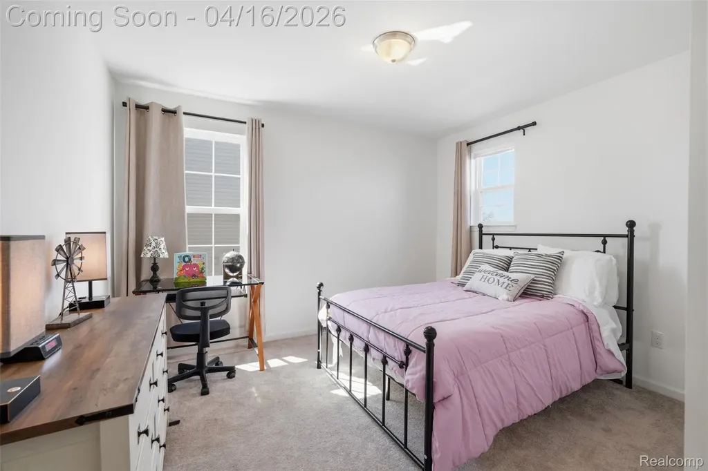36323 Monroe Westland City MI 48186