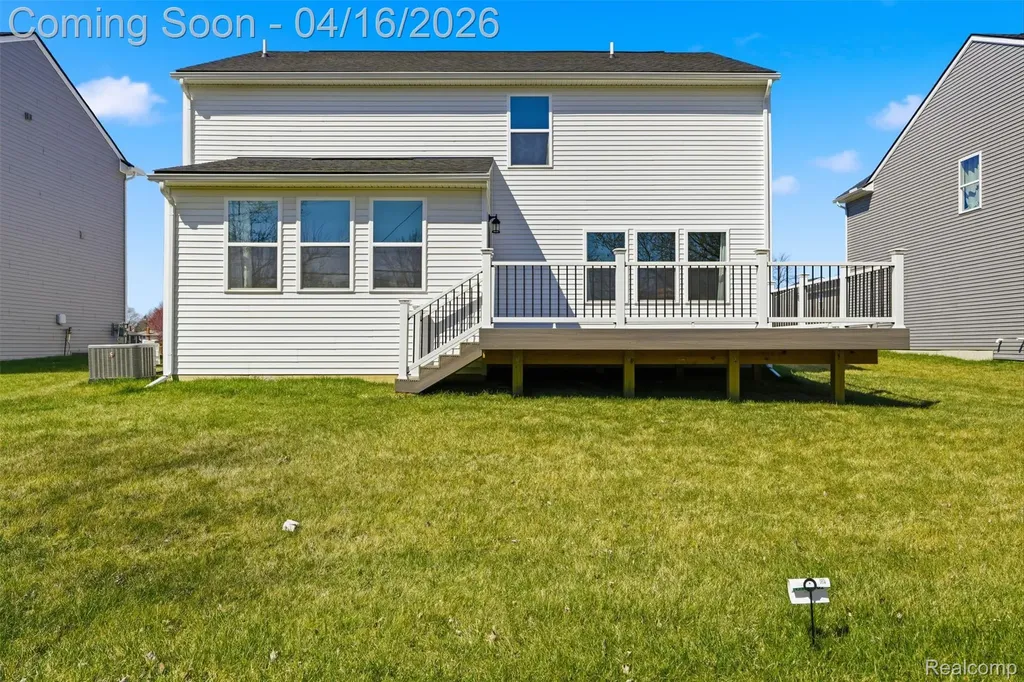 36323 Monroe Westland City MI 48186
