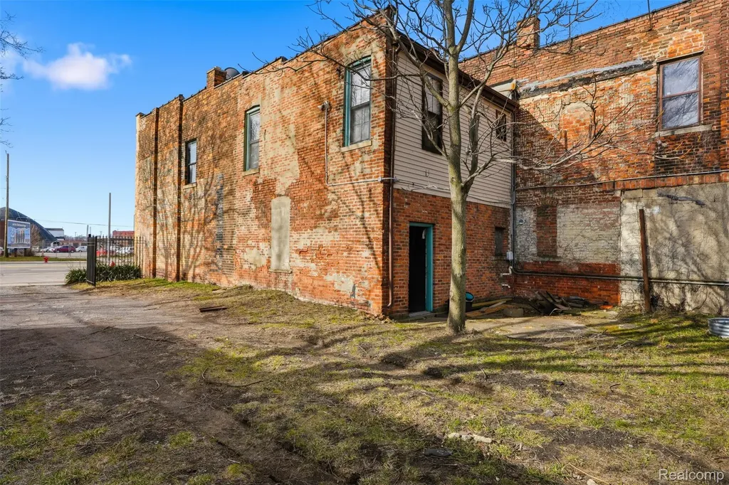 2538 Michigan Avenue Detroit City MI 48216