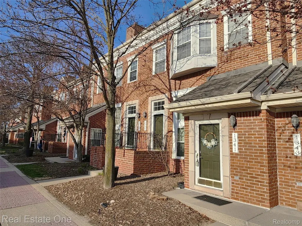 1341 S Washington Avenue Royal Oak City MI 48067