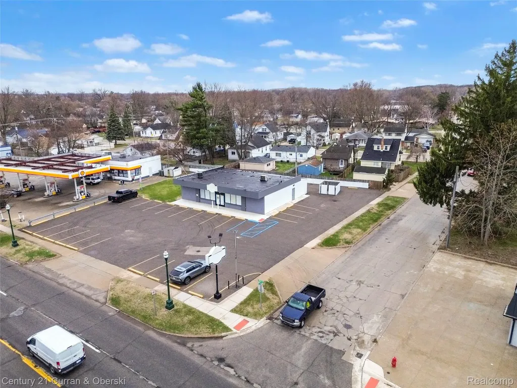 4502 S Wayne Road Wayne City MI 48184
