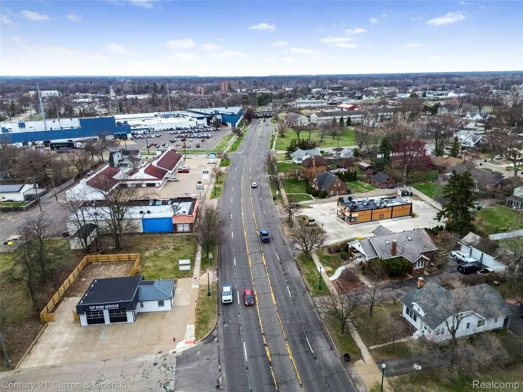 4502 S Wayne Road Wayne City MI 48184