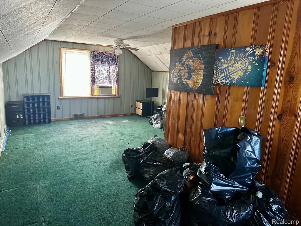 11465 Leverne Road Redford Charter Township MI 48239