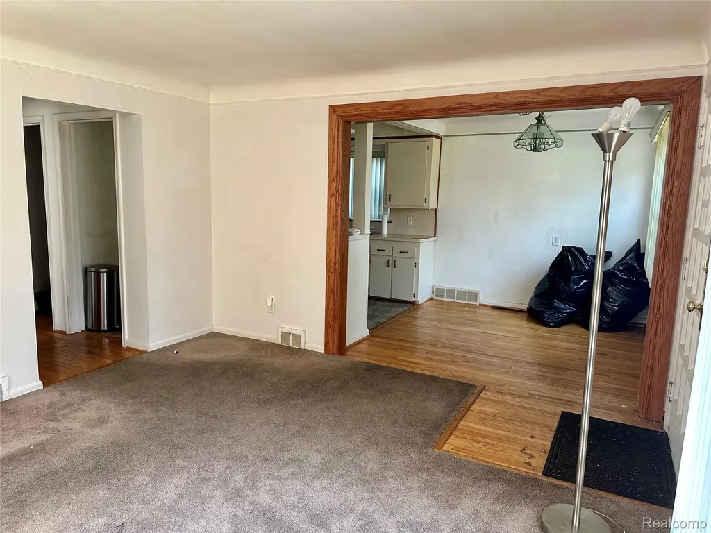 11465 Leverne Road Redford Charter Township MI 48239