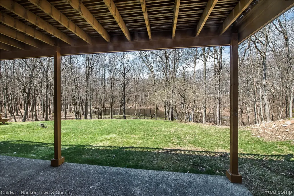 3520 S Hill Road Milford Village MI 48381