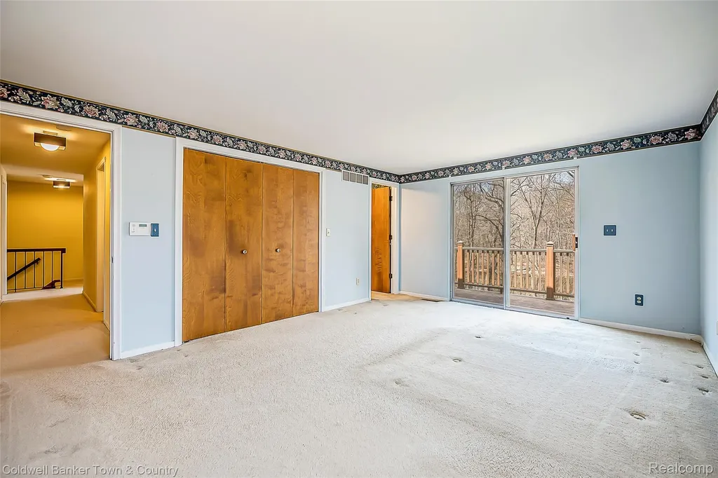 3520 S Hill Road Milford Village MI 48381