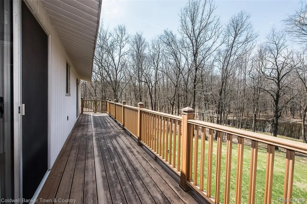 3520 S Hill Road Milford Village MI 48381