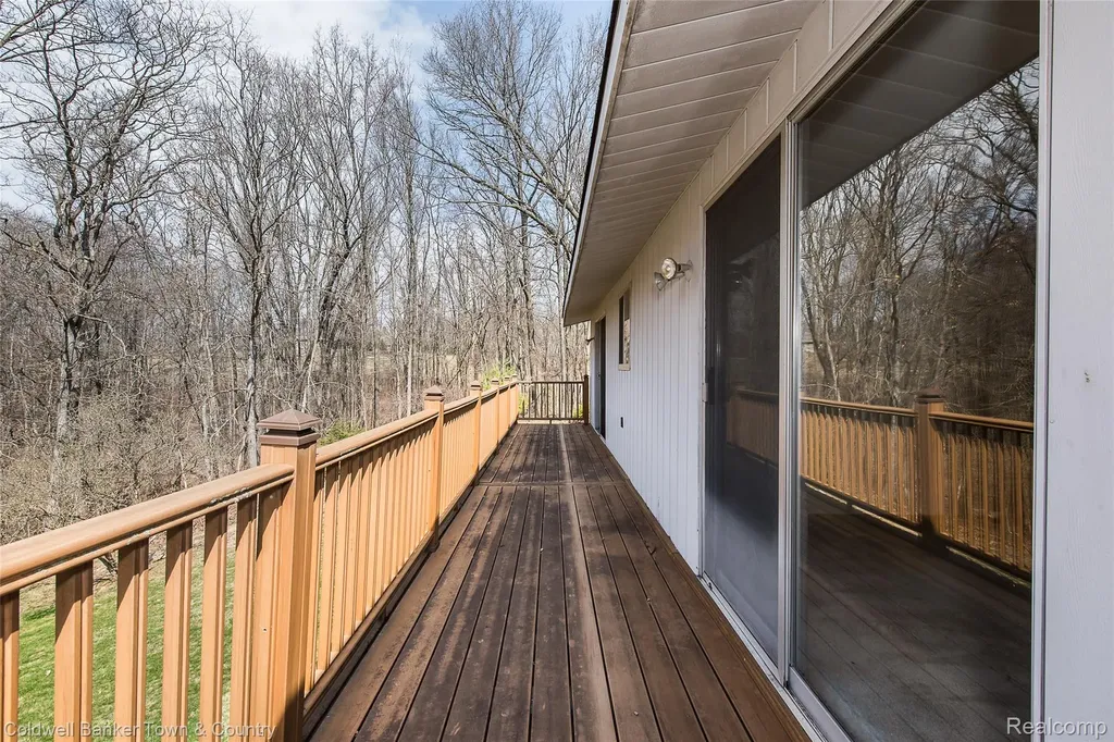 3520 S Hill Road Milford Village MI 48381